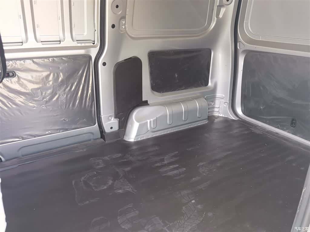 Wuling Hongguang, 2023 13