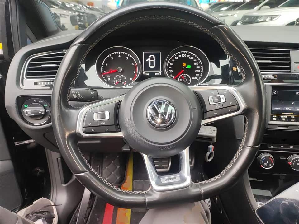 Volkswagen golf
