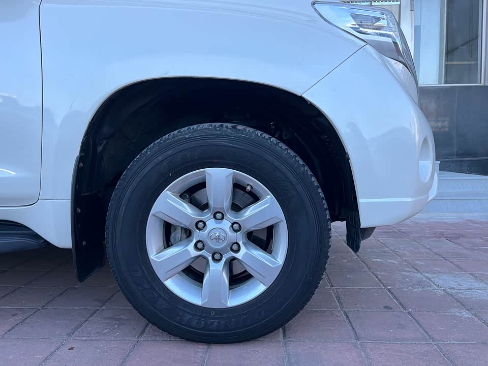 Toyota Prado