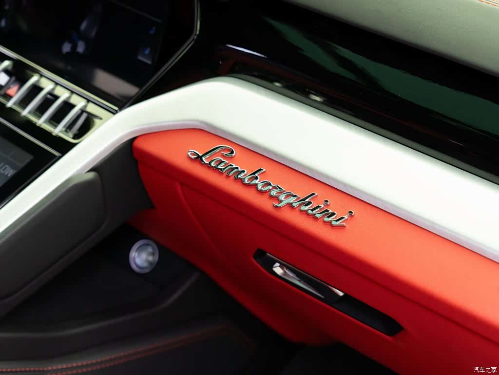 Lamborghini Urus, 2022 20