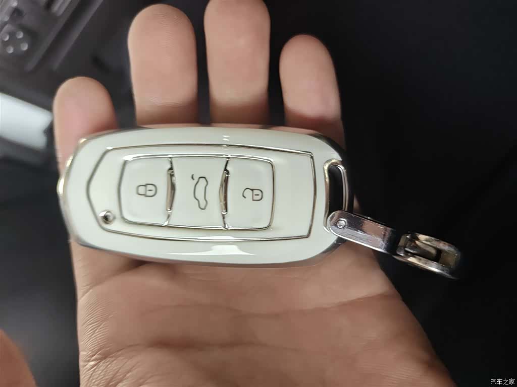 Geely X3, 2022 9