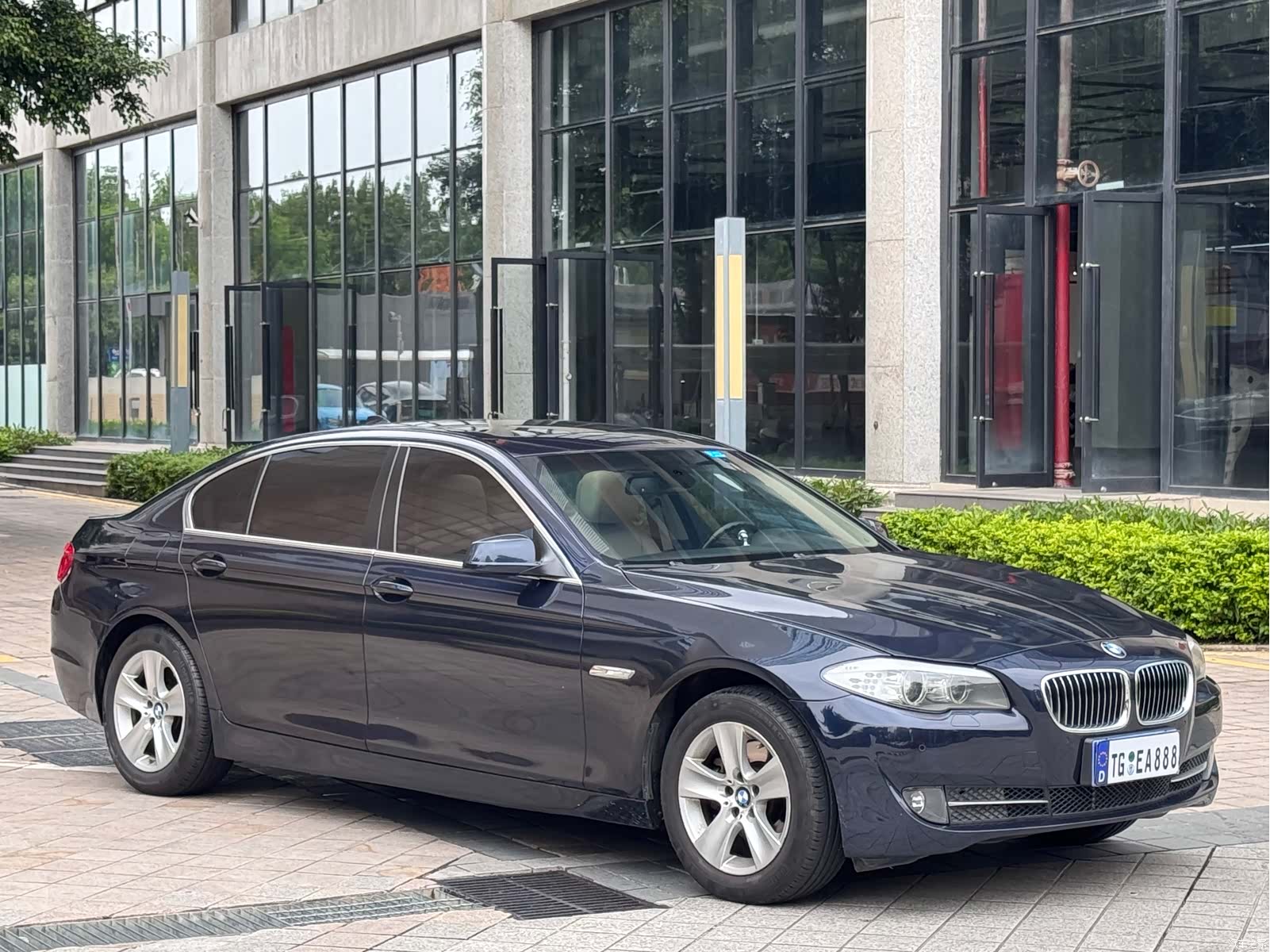 BMW 5 Series, 2011 3