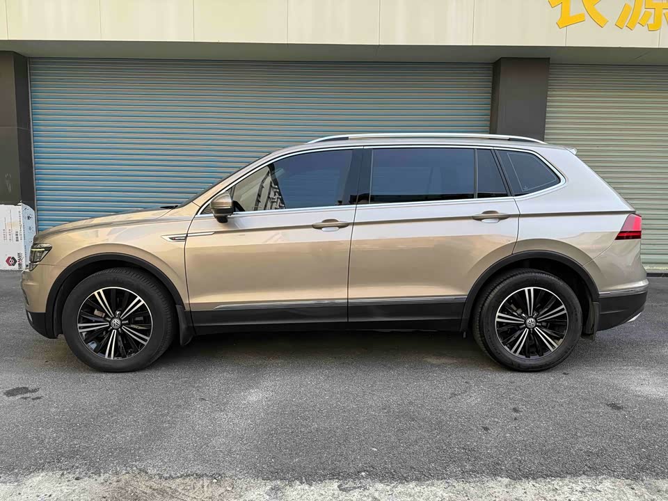Volkswagen Tiguan L