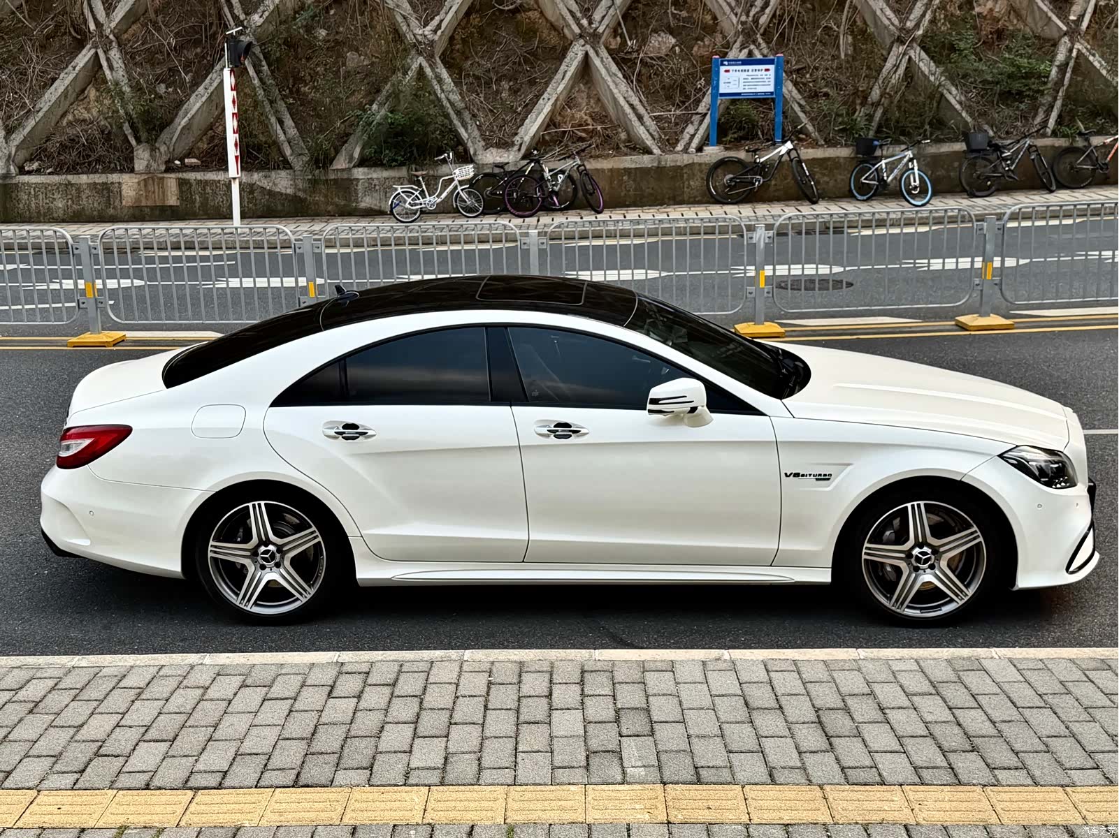 Mercedes-Benz CLS, 2016 4