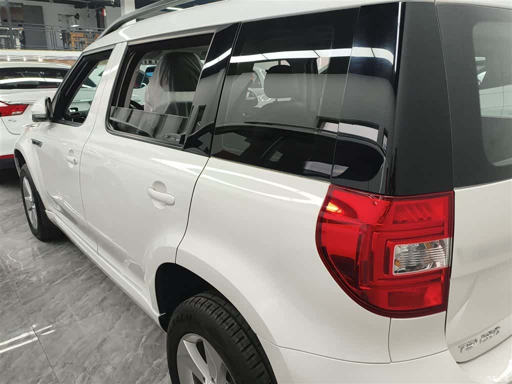 Skoda Yeti, 2016 все фото