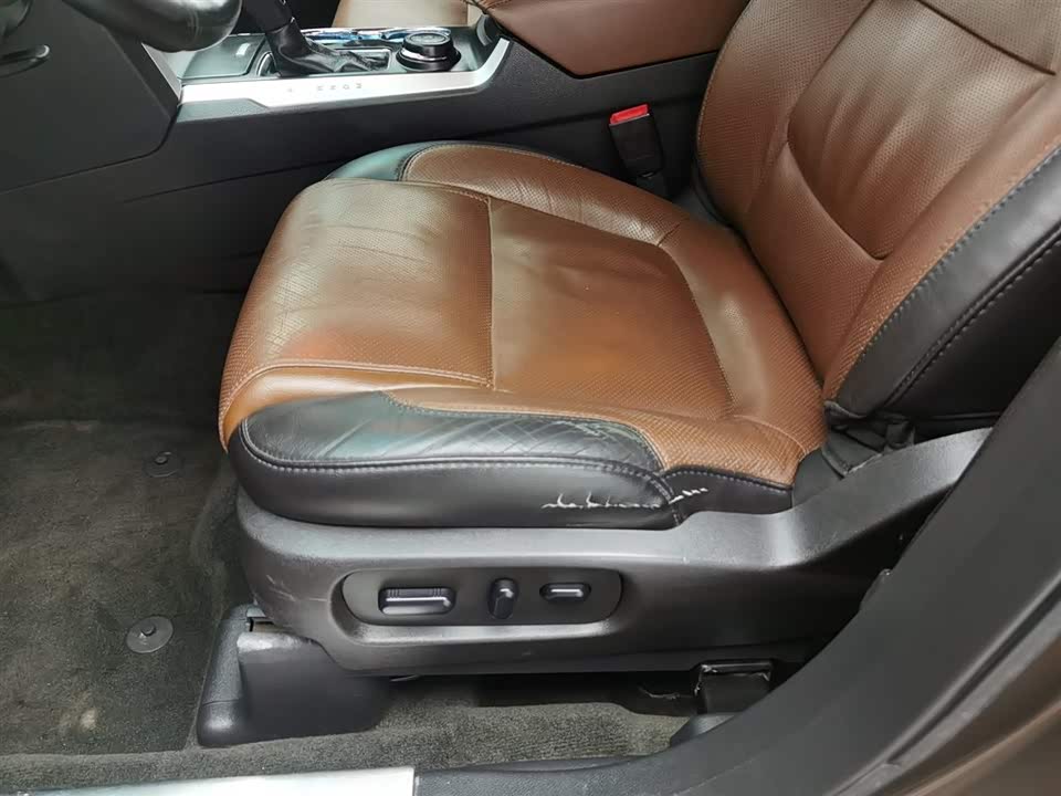 Ford Explorer Ford Explorer