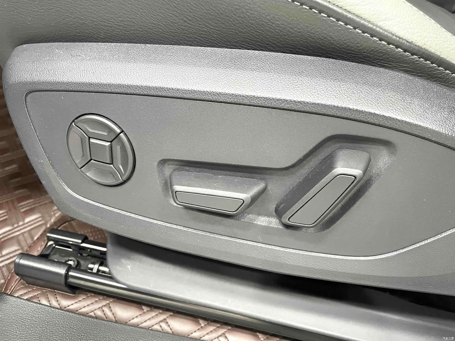 Audi Q3, 2022 12