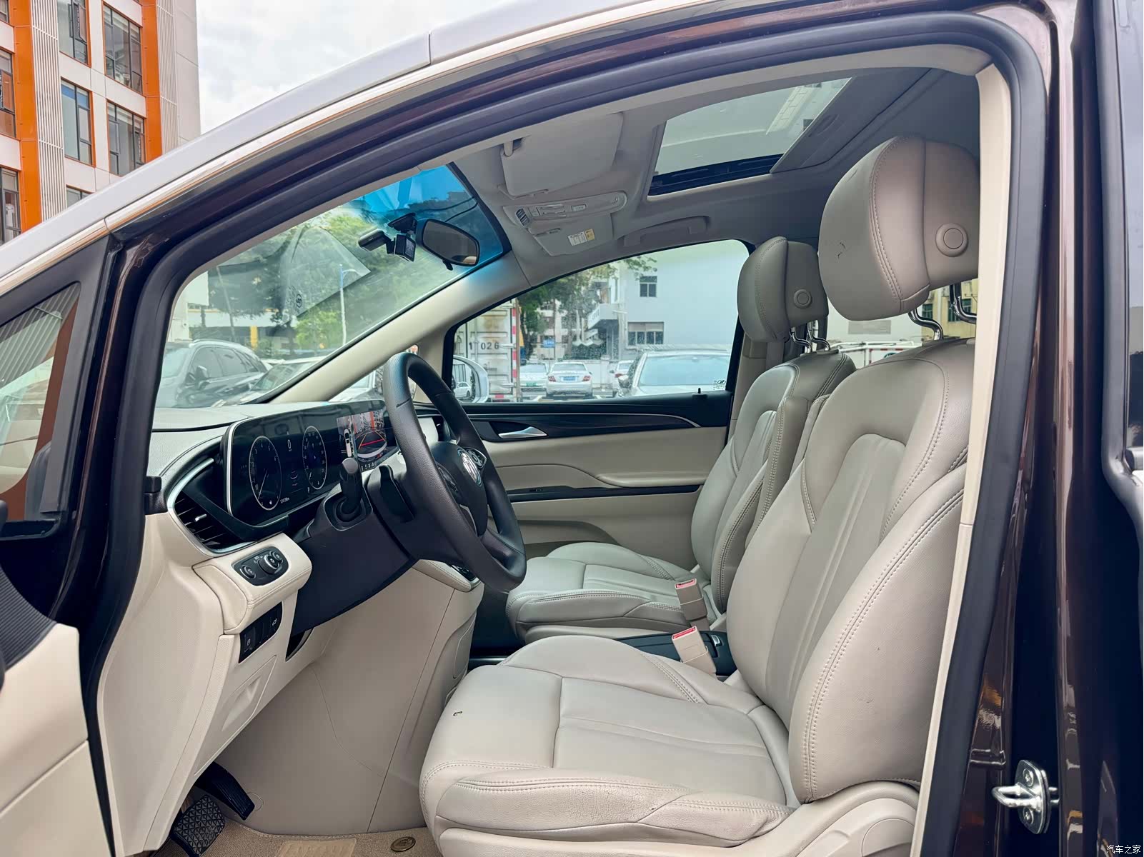 Buick GL8, 2021 11