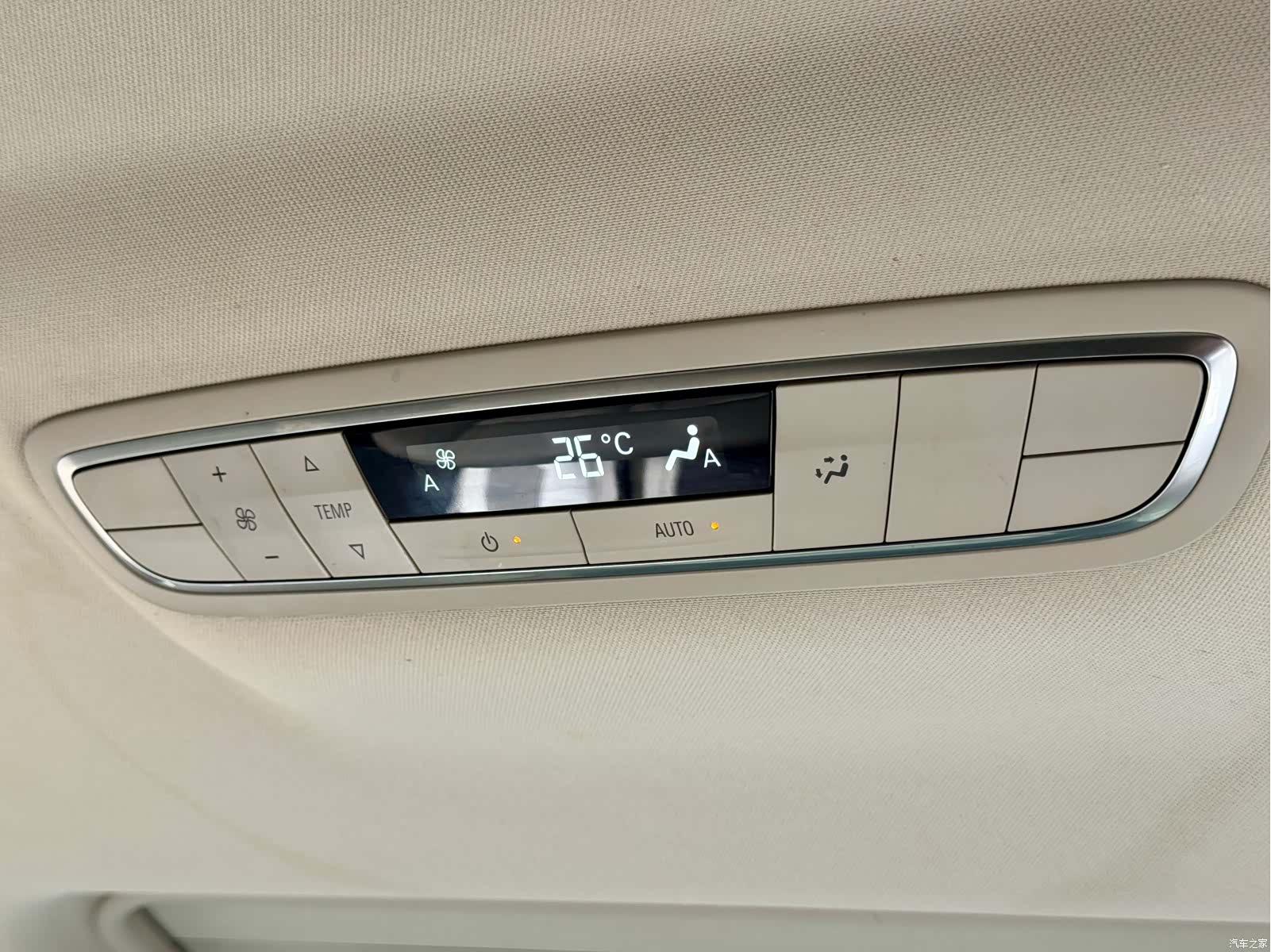 Buick GL8, 2021 20