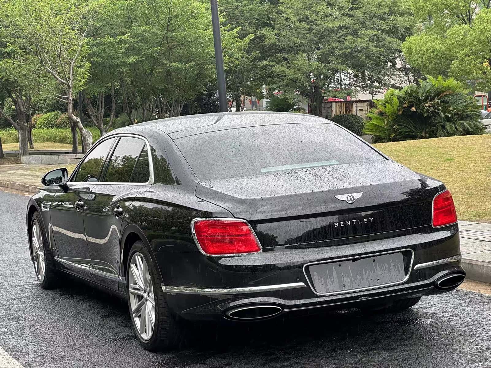 Bentley Flying Spur, 2021 3