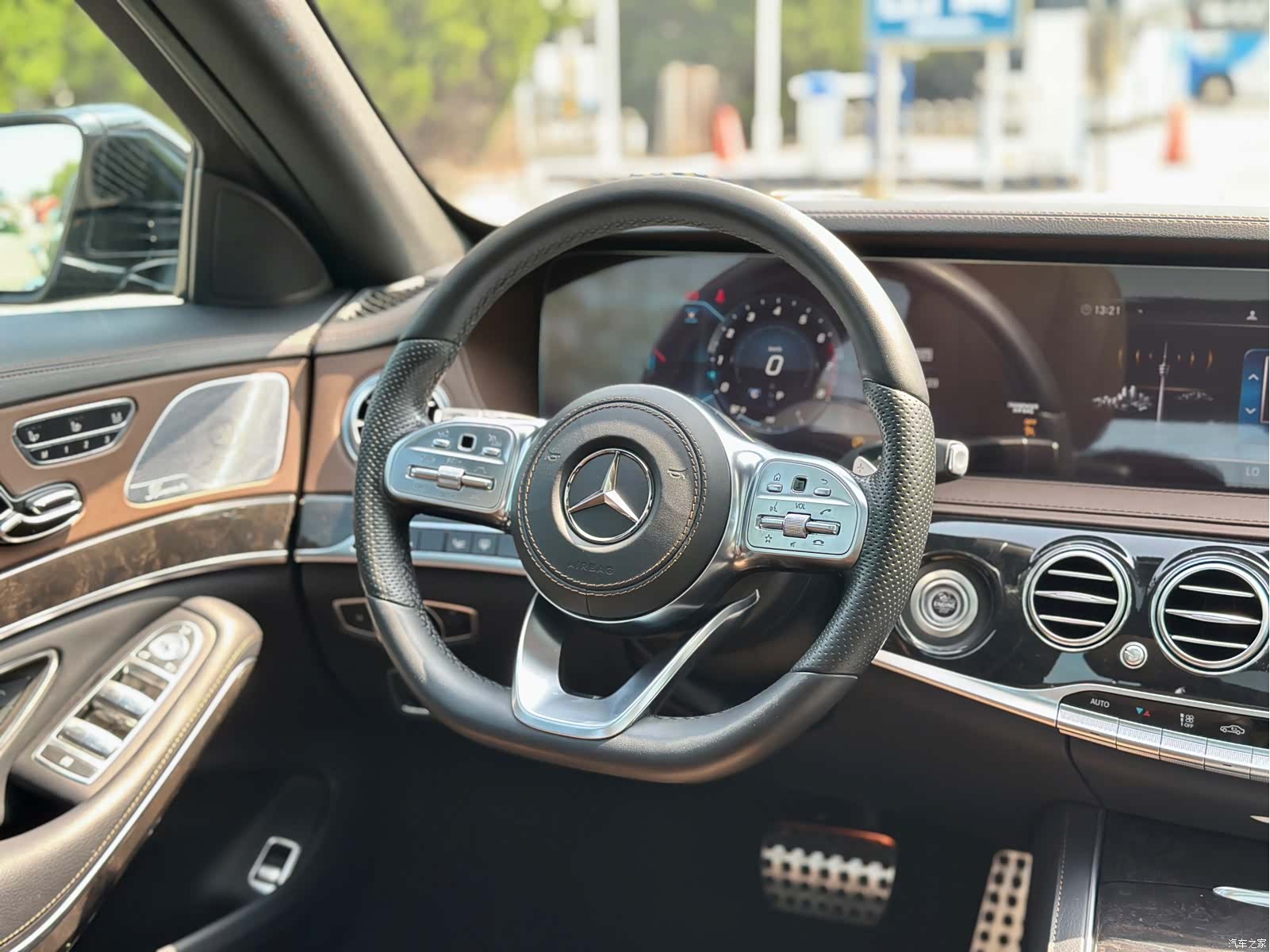 Mercedes-Benz S-Class, 2019 41