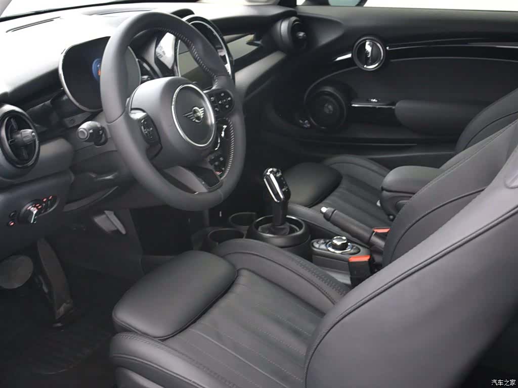 Mini Cooper, 2022 10