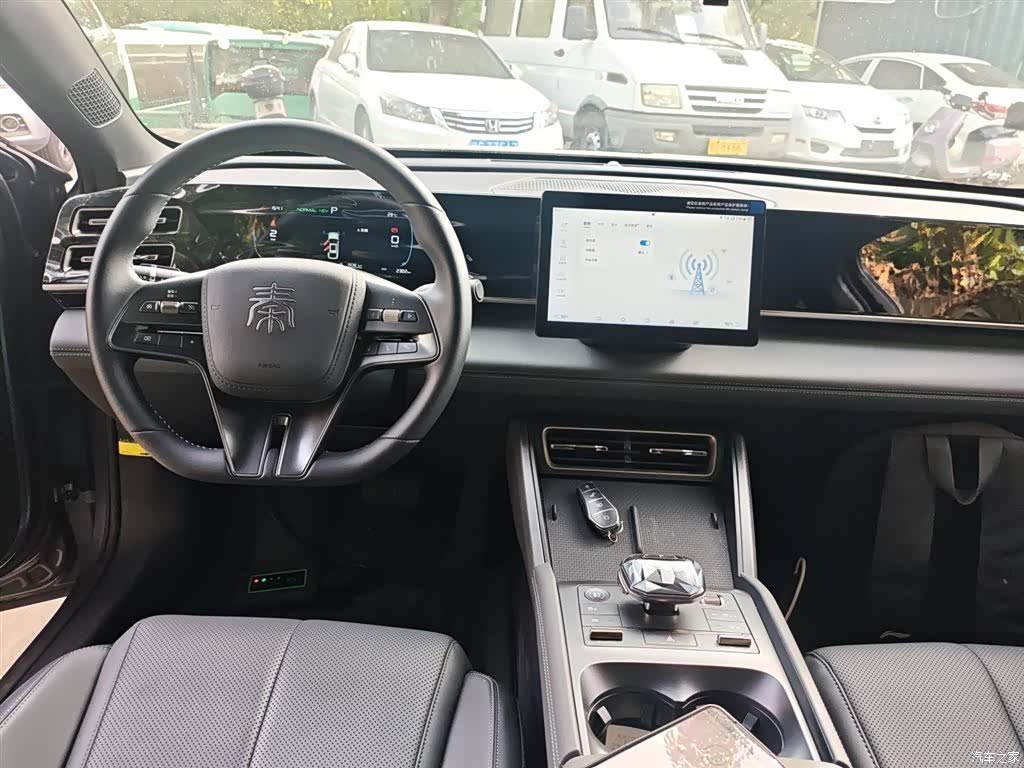 BYD Qin, 2024 10