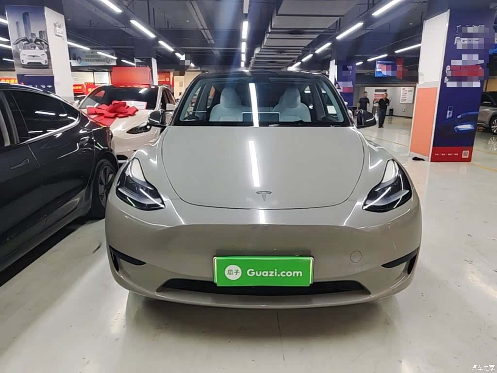 Tesla Model Y, 2024 3