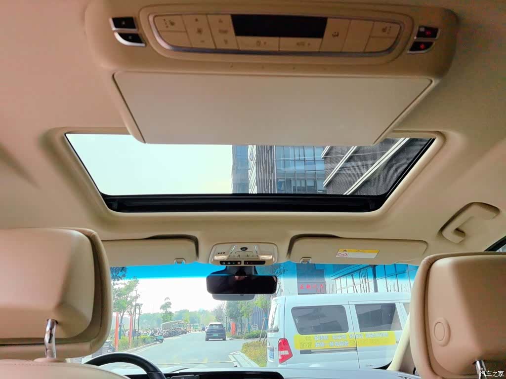 Buick GL8, 2022 9