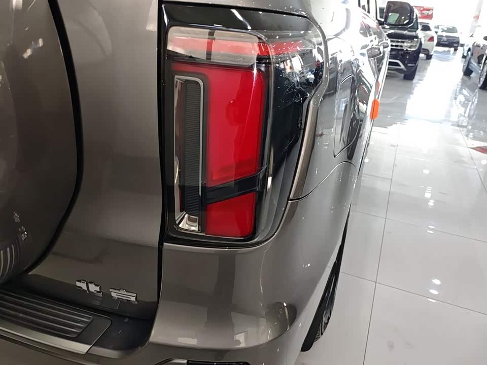 Beijing BJ60 Thunder