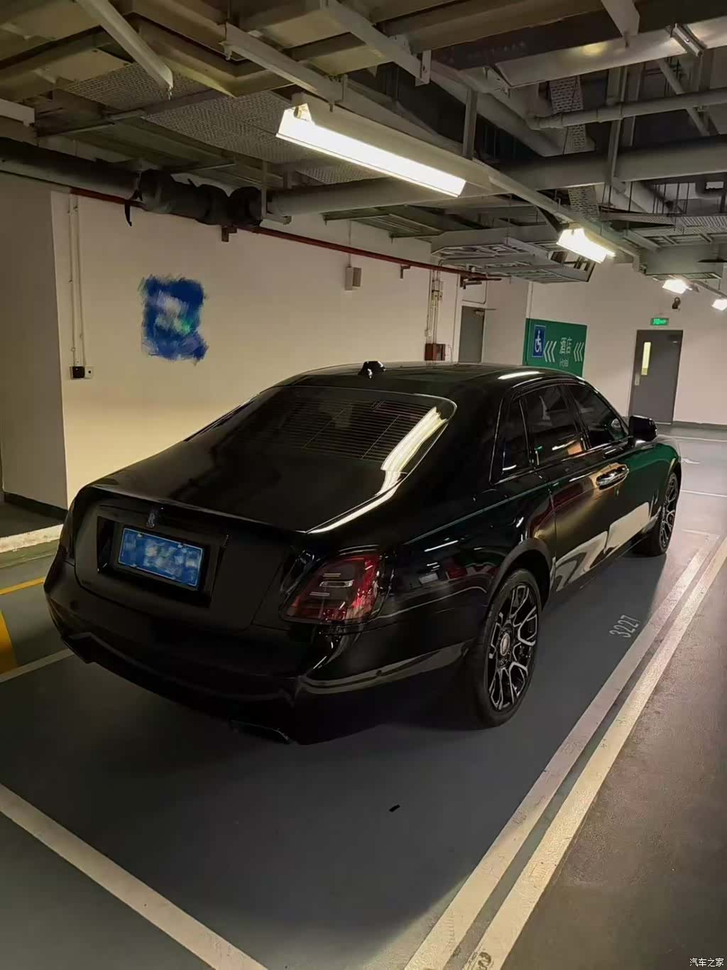 Rolls-Royce Ghost, 2023 3