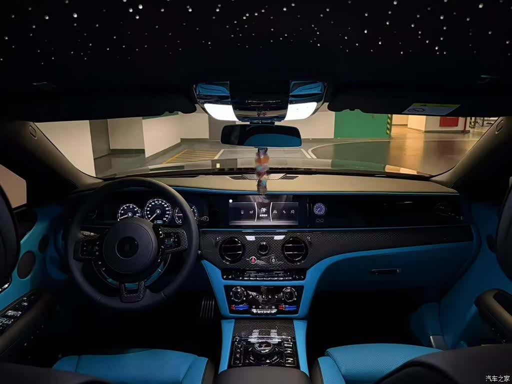 Rolls-Royce Ghost, 2023 8