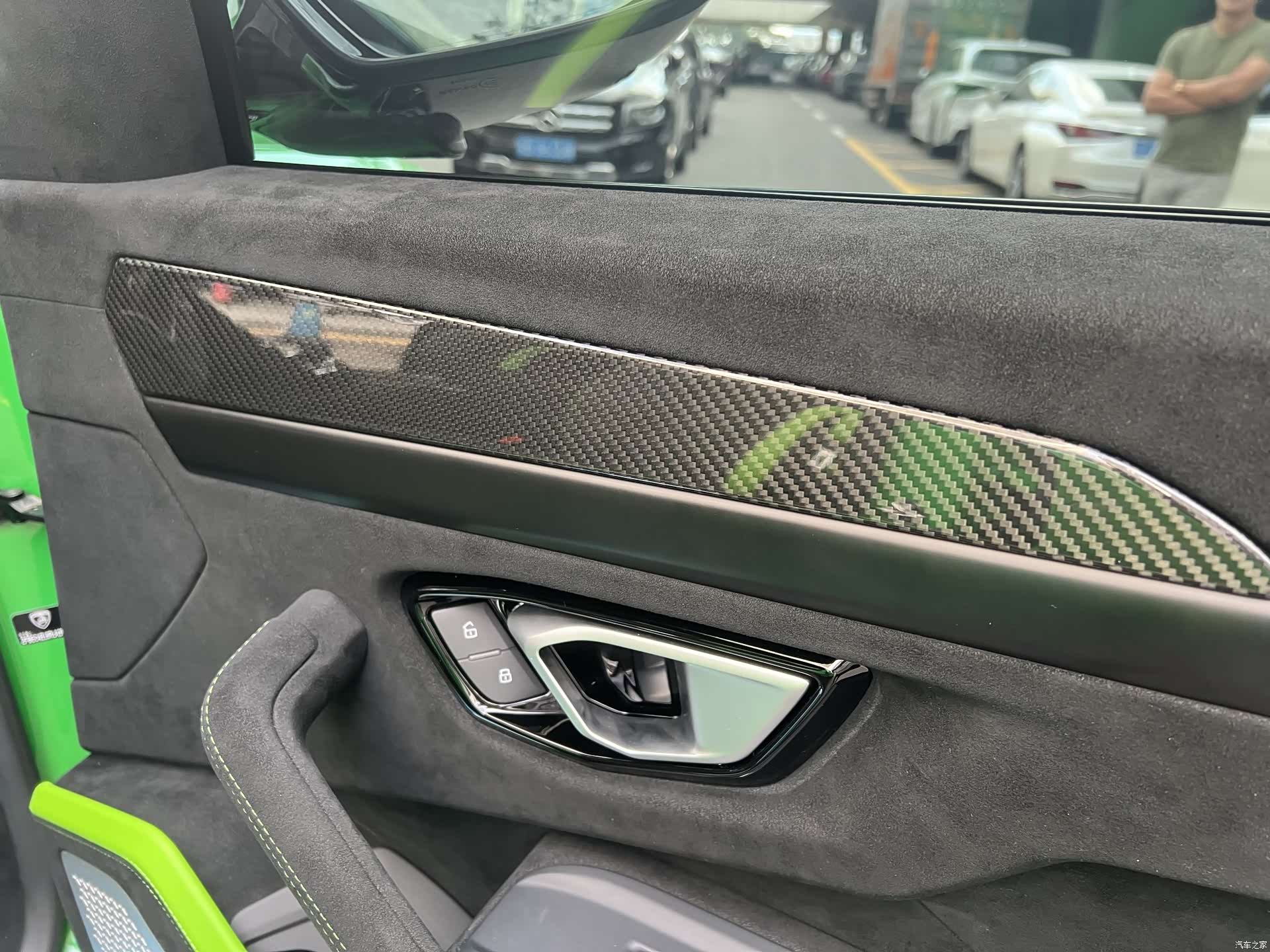 Lamborghini Urus, 2024 16