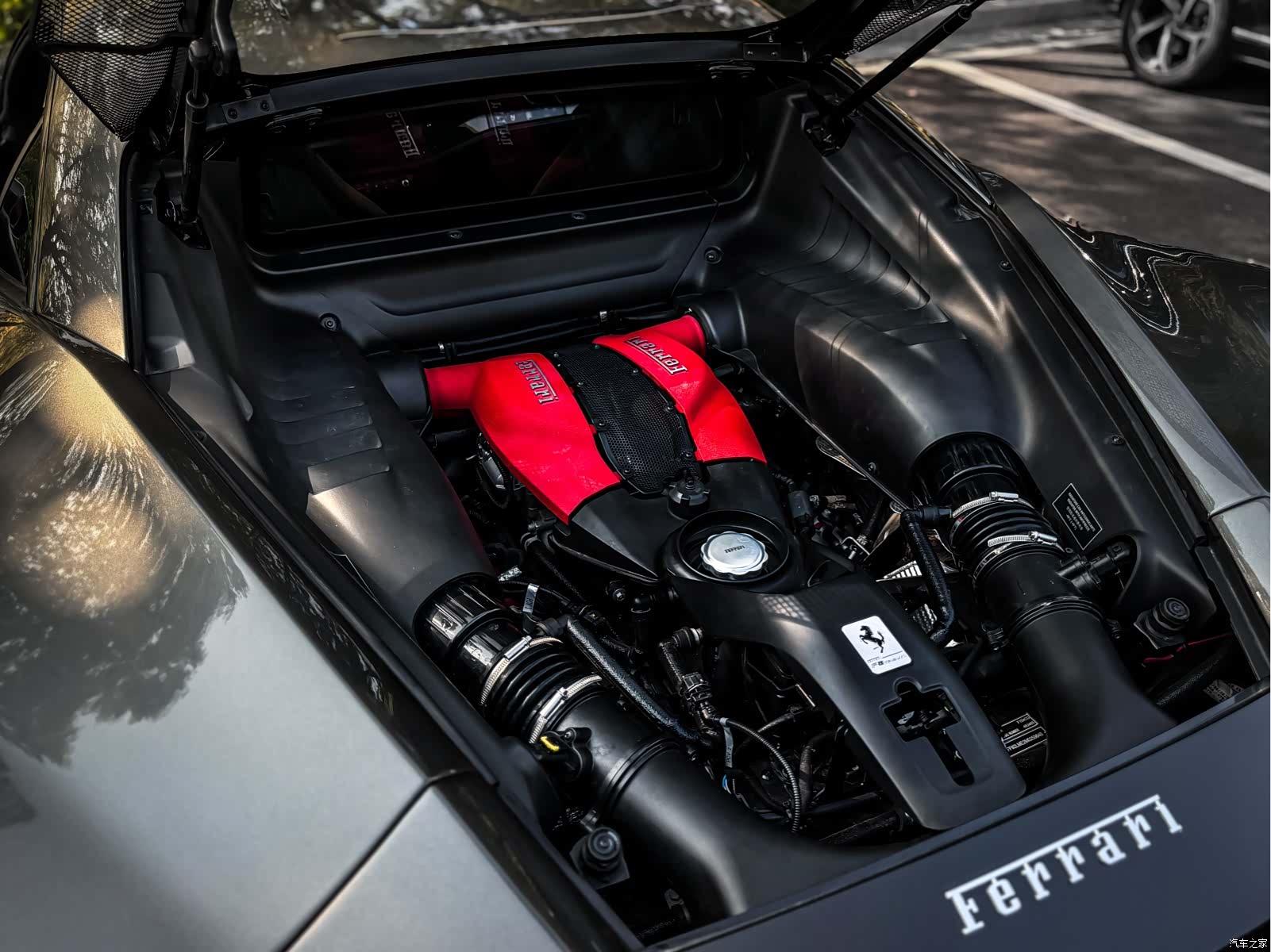 Ferrari F8, 2021 12