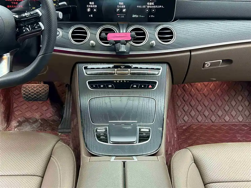 Mercedes-Benz E-class Mercedes-Benz E-class