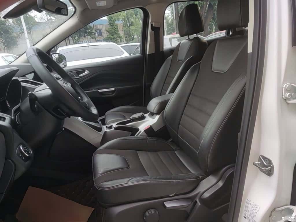 Ford Kuga, 2015 15