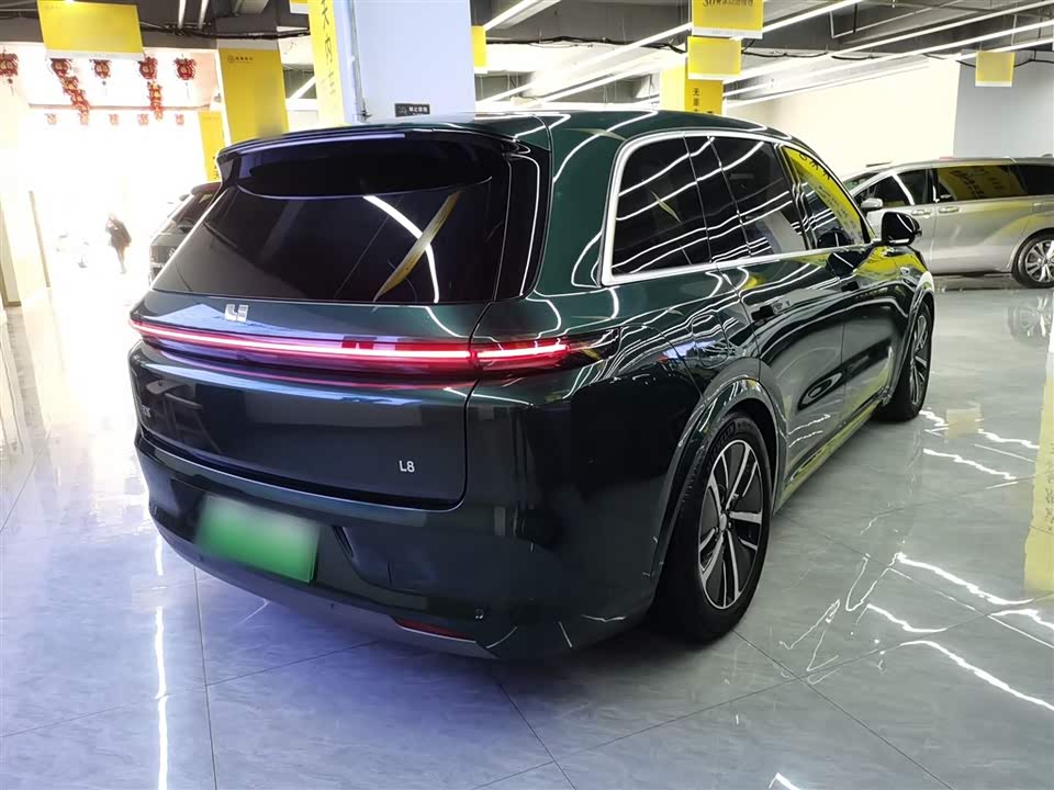 Li Auto Ideal L8