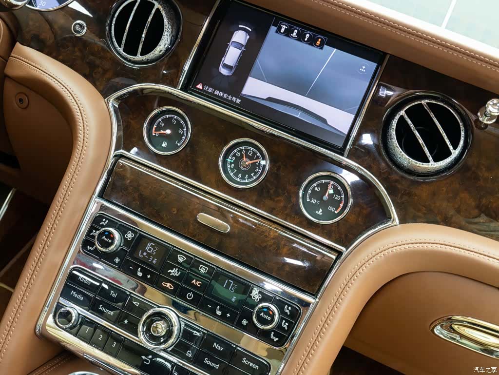 Bentley Mulsanne, 2019 16