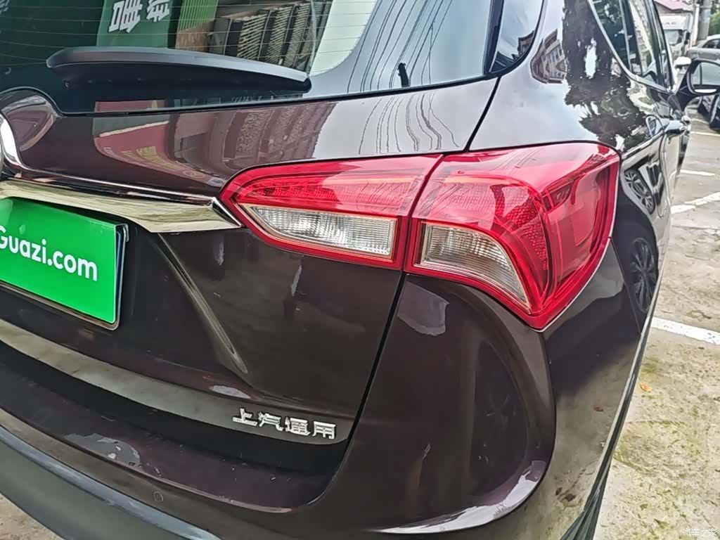 Buick Envision Plus, 2018 8