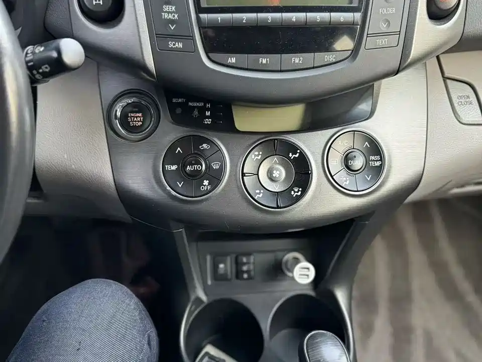 Toyota RAV4 Rongfang