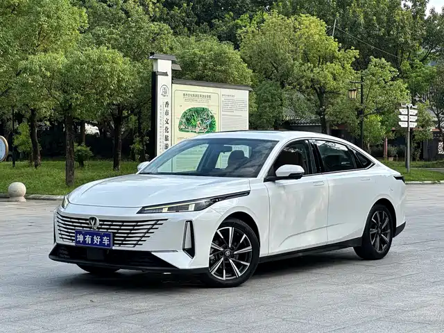 Changan Eado 2024 — купить из Китая под заказ