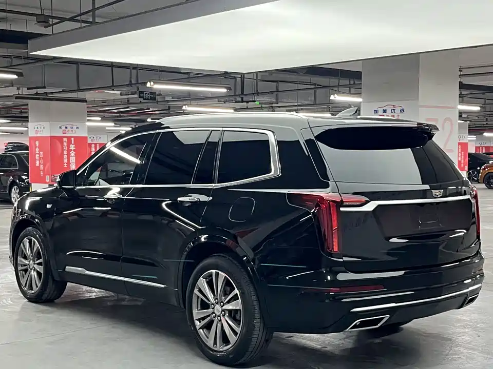 Cadillac XT6