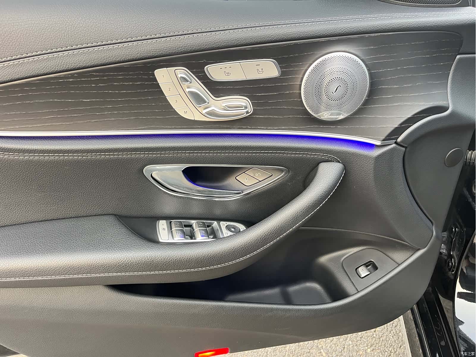 Mercedes-Benz E-Class, 2019 19