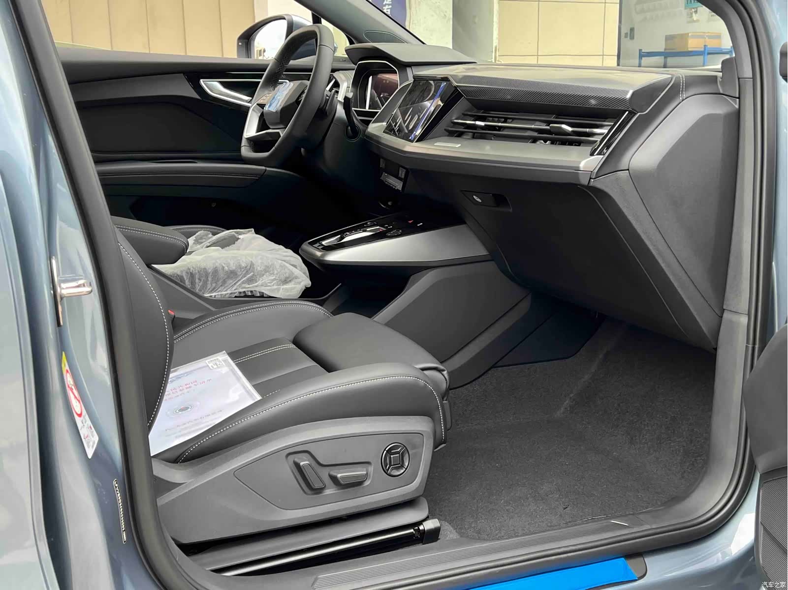 Audi Q4 e-tron, 2026 все фото