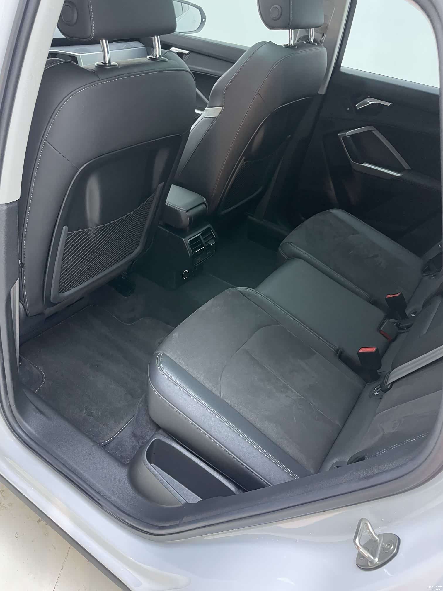 Audi Q3, 2023 28