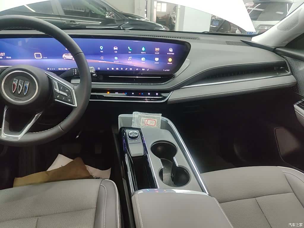 Buick E5, 2025 13