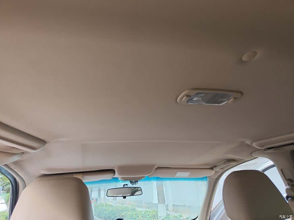 Buick GL8, 2014 9