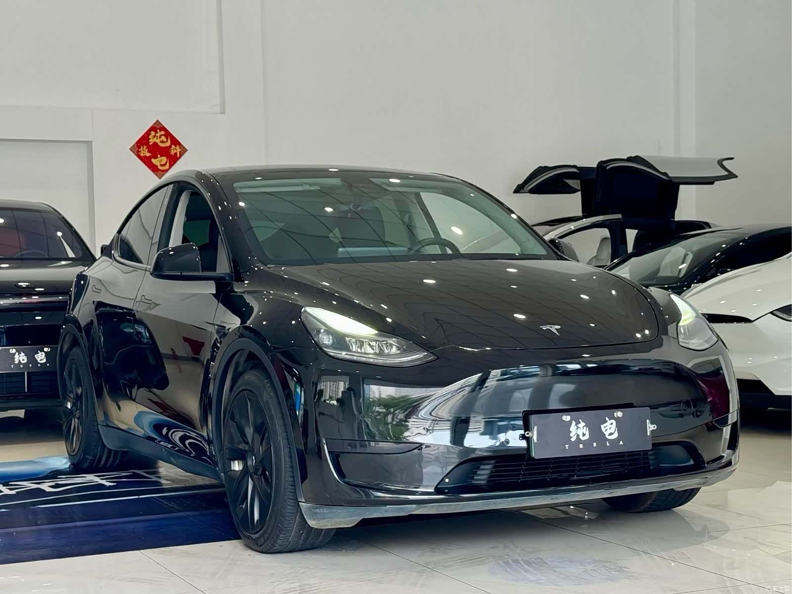 Tesla Model Y, 2022 3