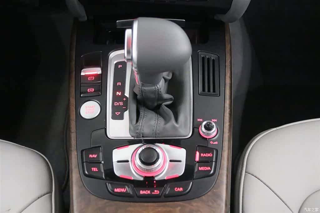 Audi A4L, 2015 10