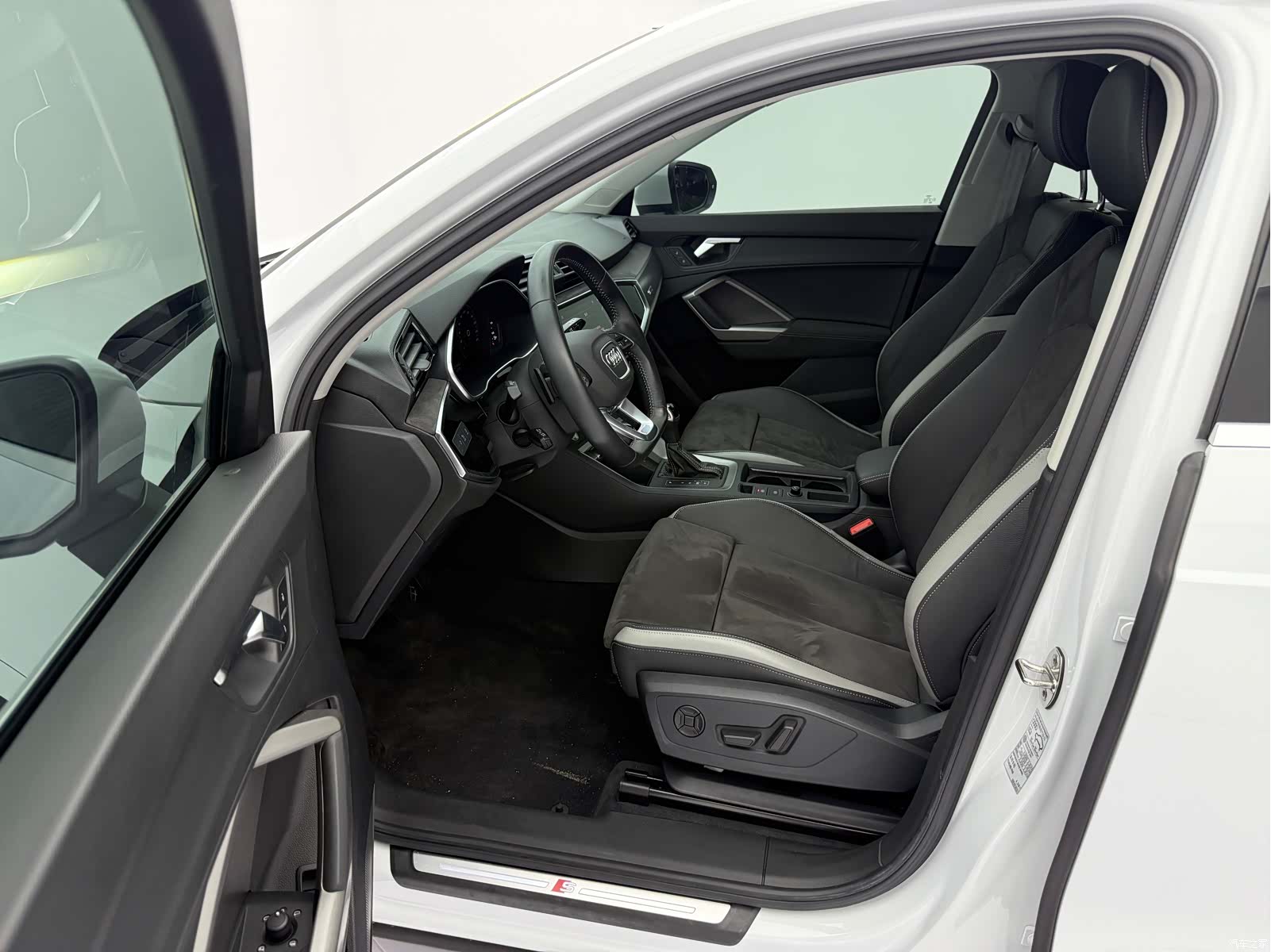 Audi Q3, 2022 20