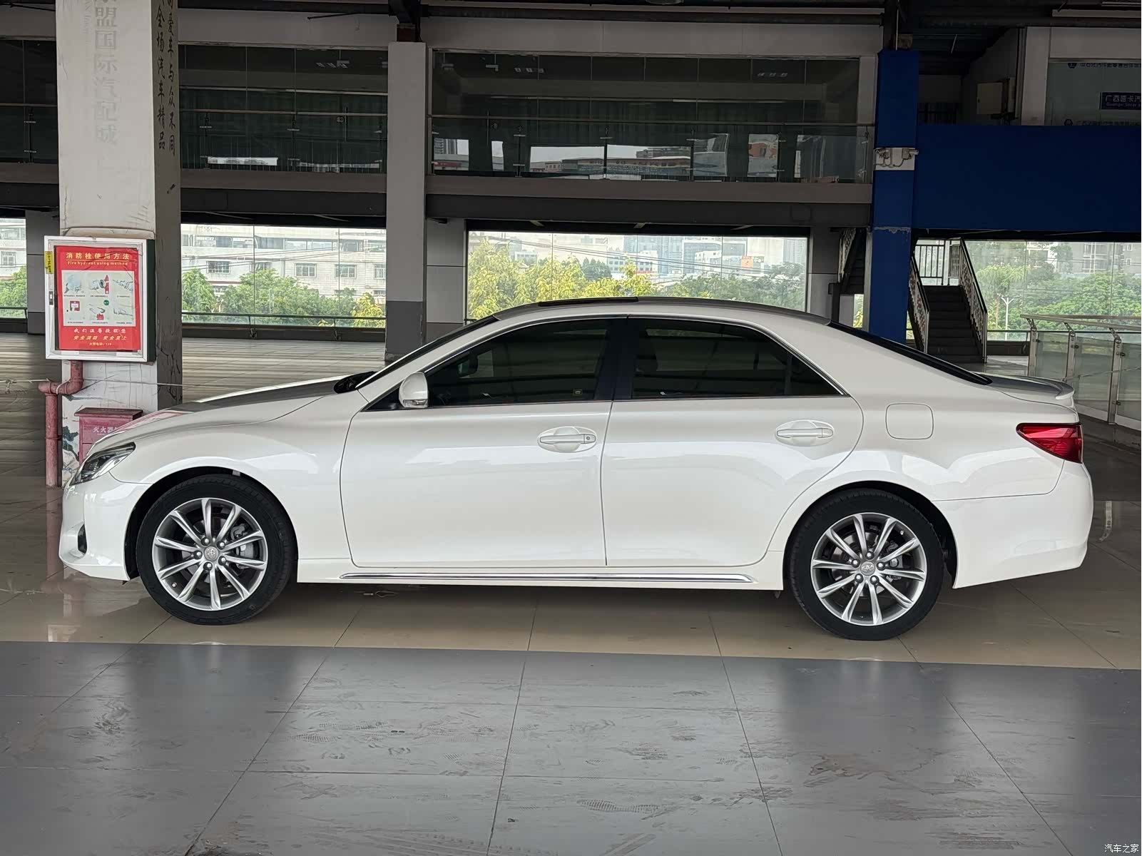 Toyota 2.5V, 2017 3