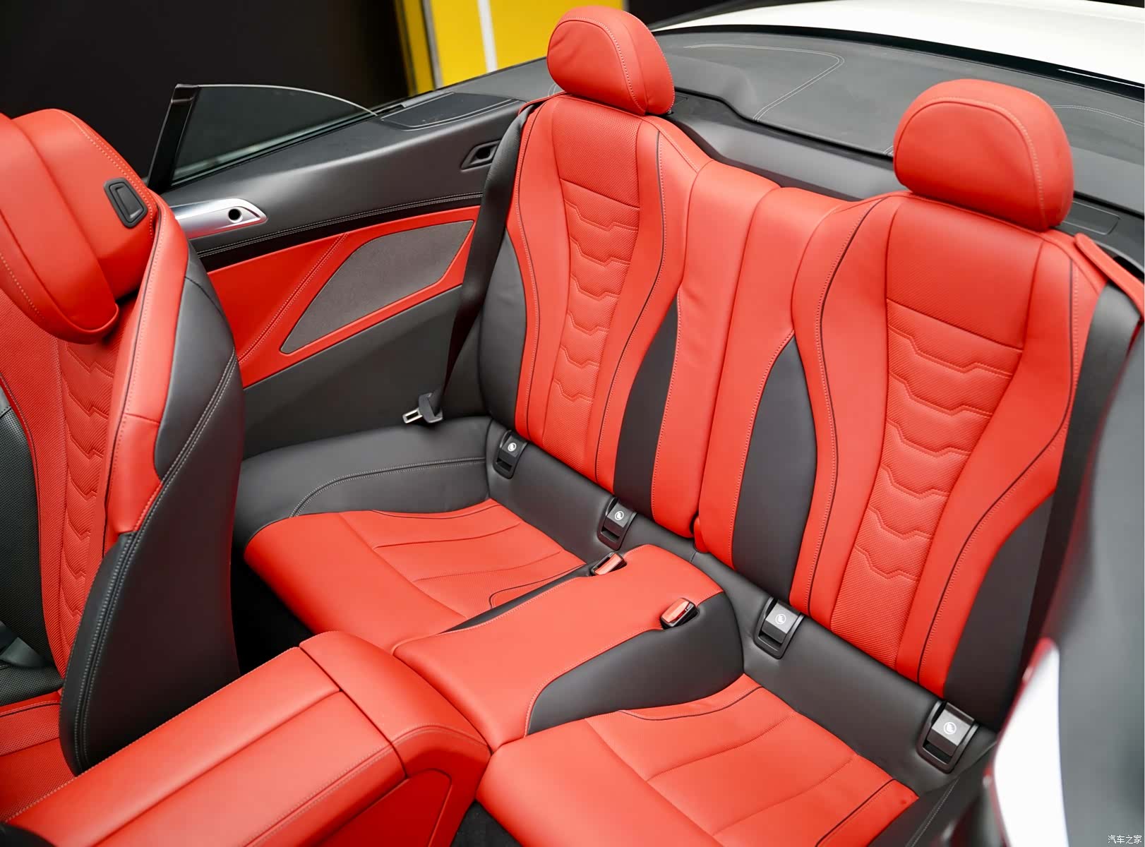 BMW 8 Series, 2023 9