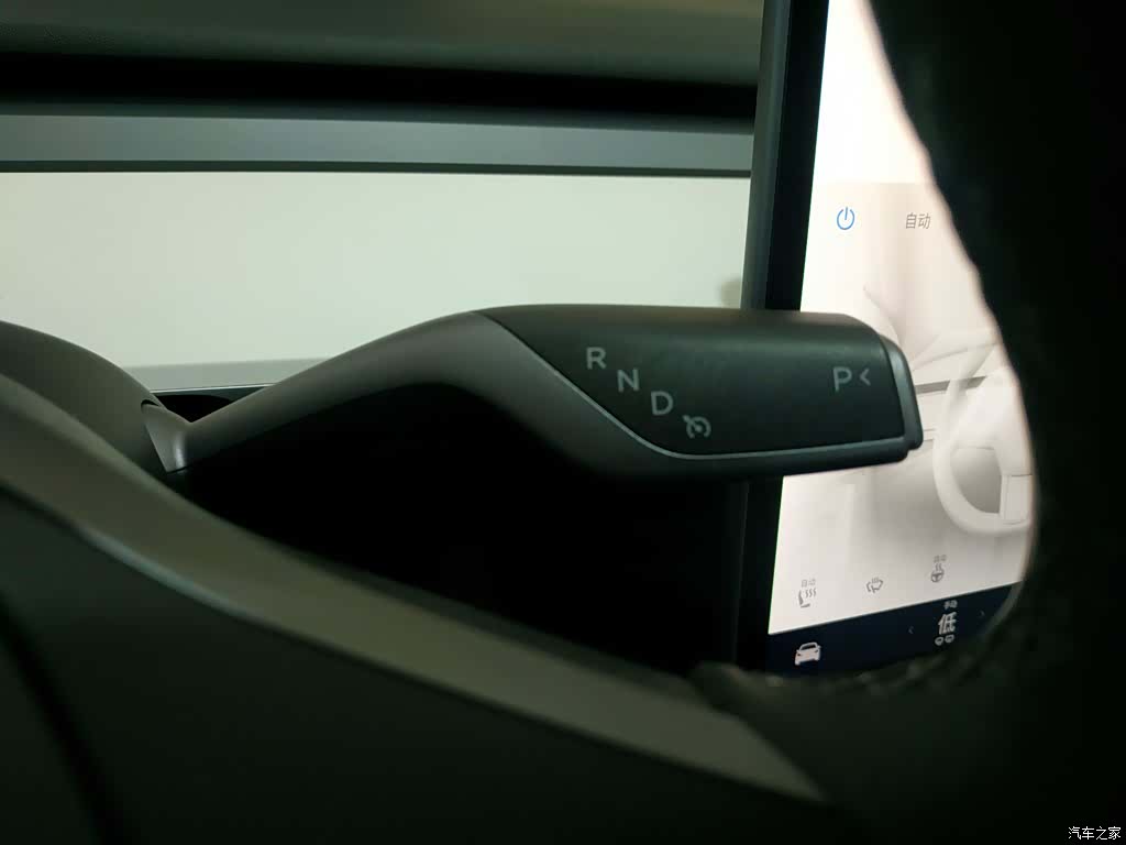 Tesla Model 3, 2022 14
