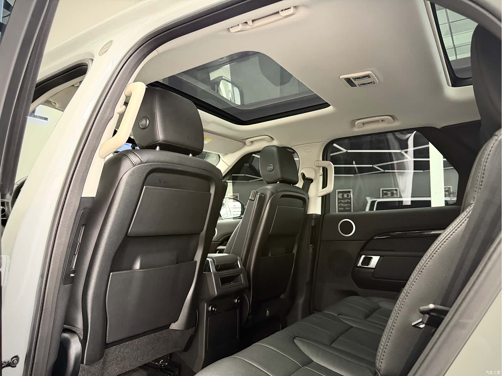 Land Rover Discovery, 2019 13