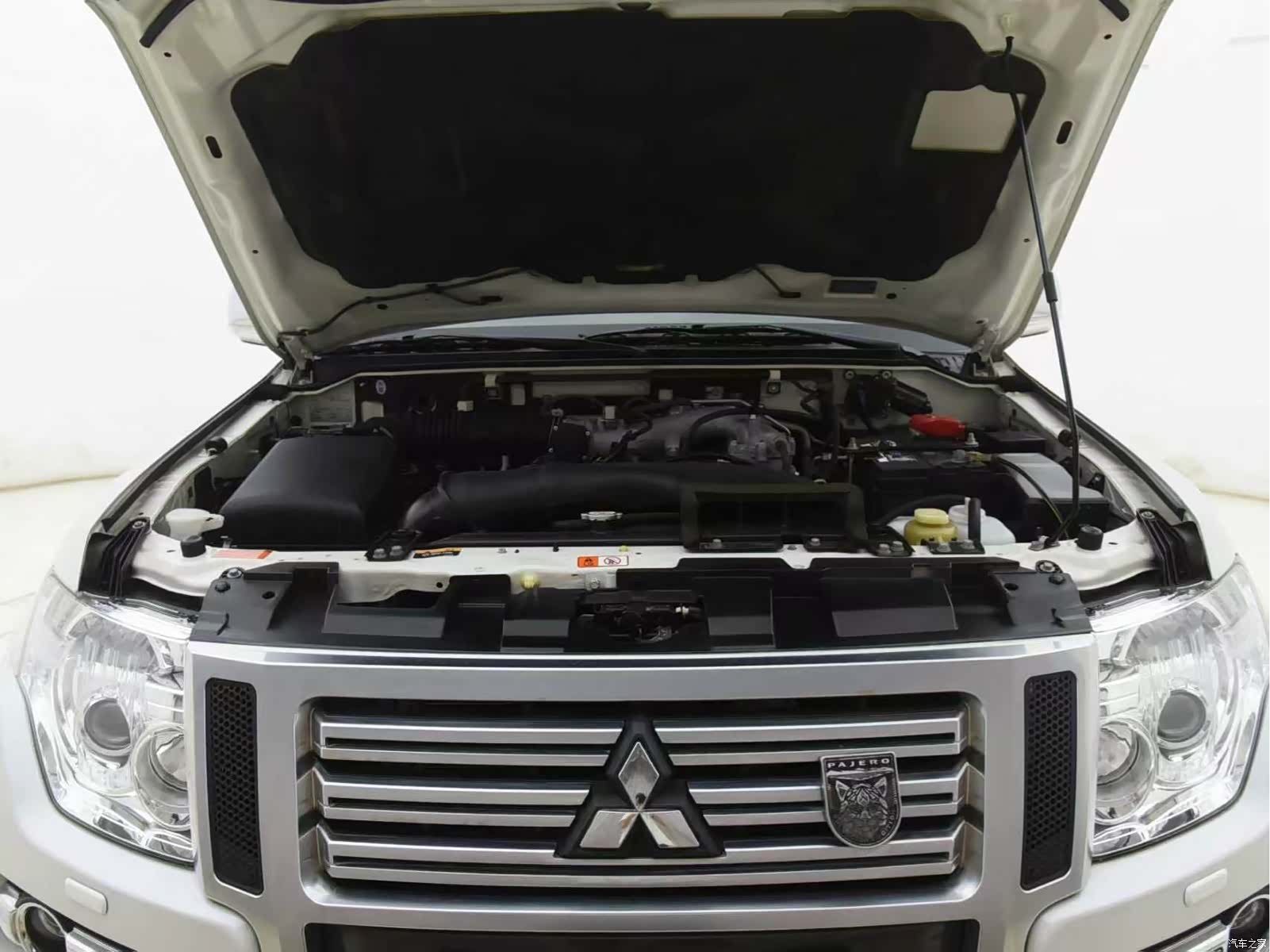 Mitsubishi Pajero, 2020 16