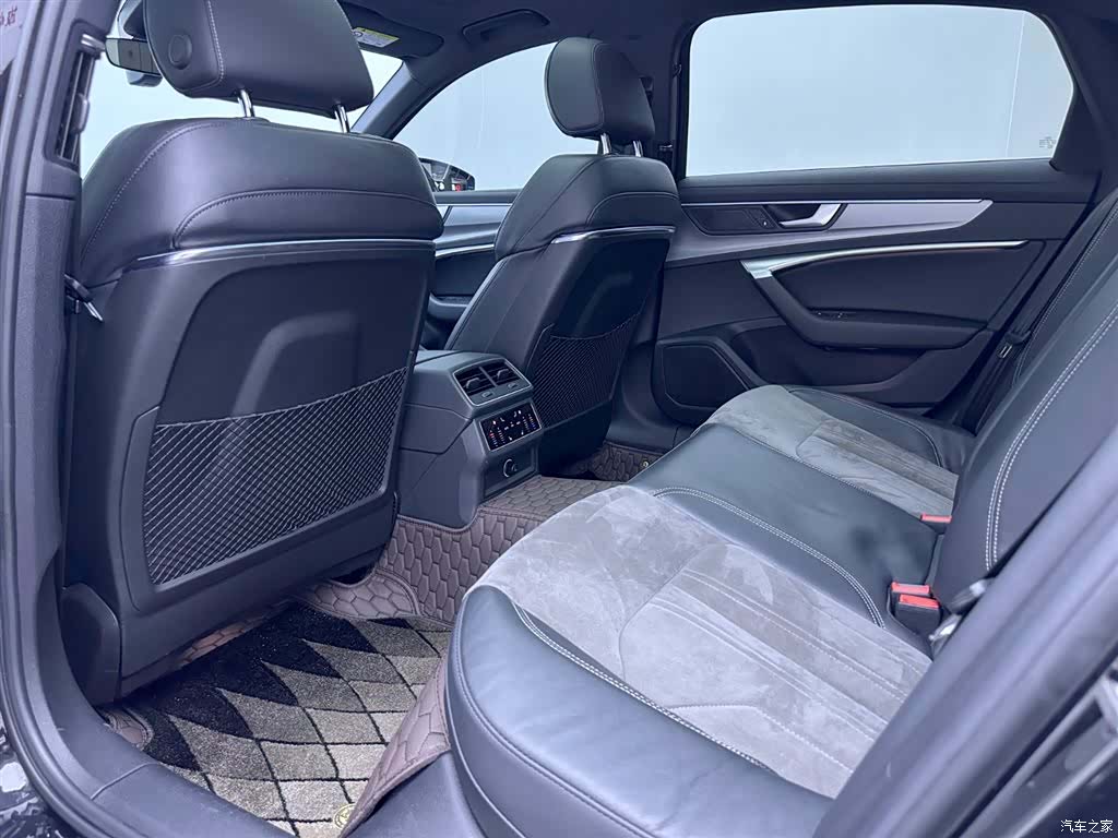 Audi A6L, 2022 11
