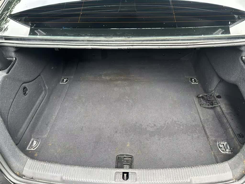 Audi A6L, 2013 20