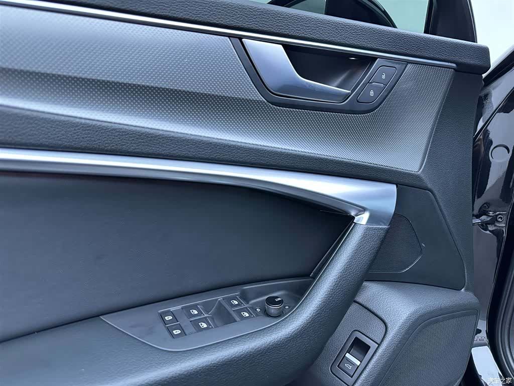 Audi A6L, 2022 6