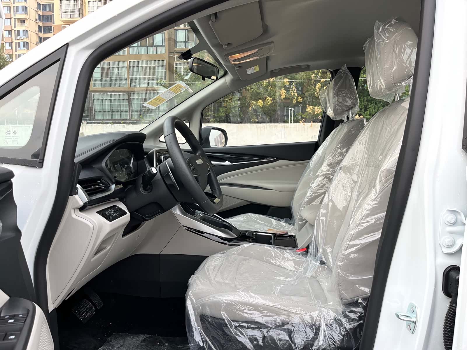 Maxus G50, 2025 7