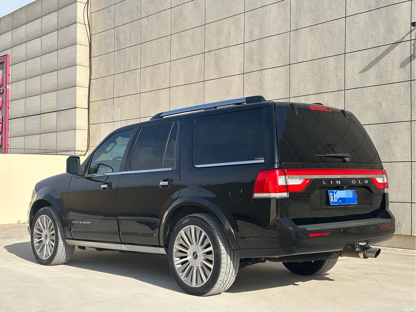 Lincoln Navigator, 2018 10